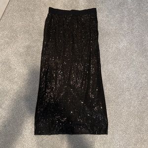 Black sequin maxi skirt with pockets